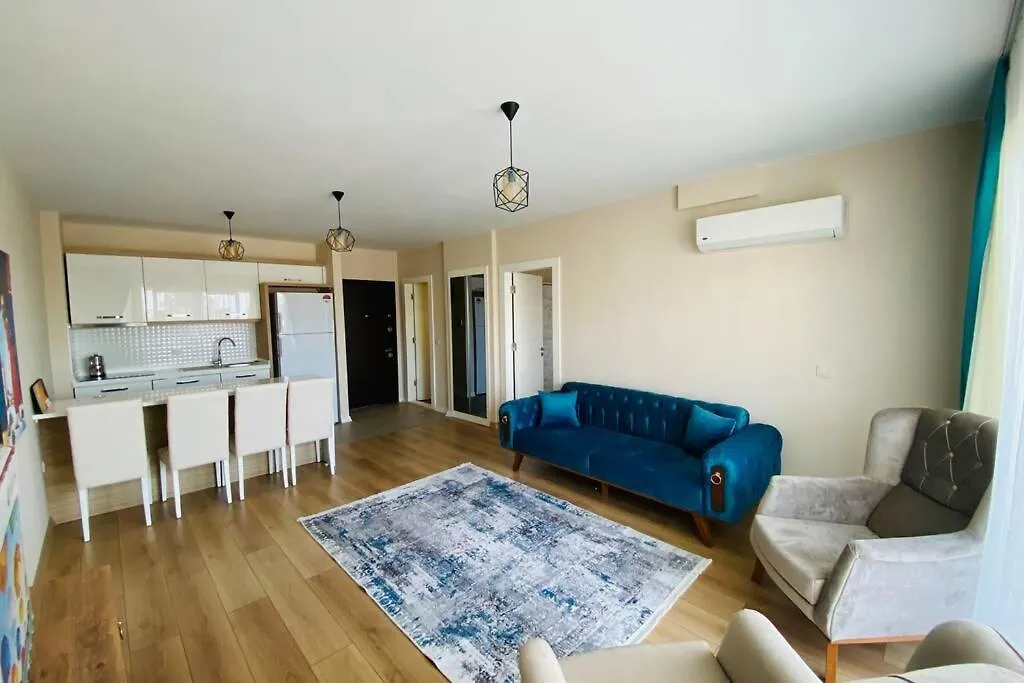 Kusadasi'Nda 1+1 Yazlik Daire Olea Apartament  Kusadası